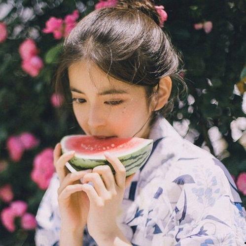 吃瓜少女头像情侣真人