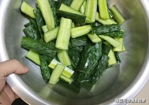 黑人吃辣腌瓜,黑人美食文化的独特风味