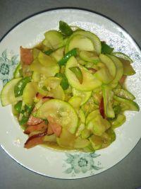 生瓜炒着吃做法,生瓜炒制秘籍，简单易学，色香味俱全