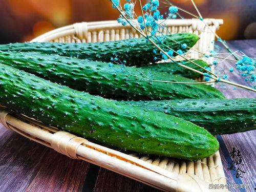 天灾囤货吃瓜,全民应对灾难的智慧生活