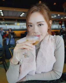 小师姐吃瓜,揭秘娱乐圈那些不为人知的幕后故事  第2张